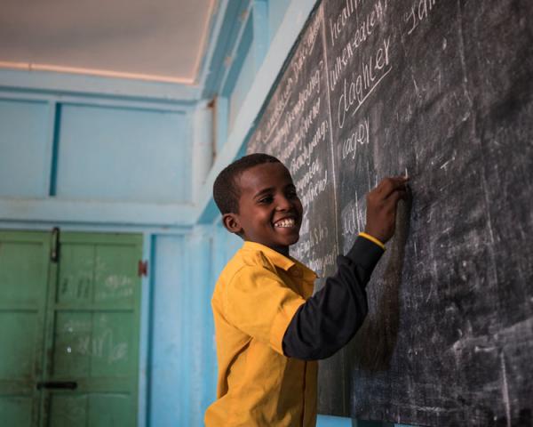 QFFD signs MOU with Somalia in support of EAA project to provide primary education to 57,000 OOSC